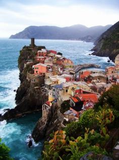 
                    
                        Edge of the Sea, Vernazza, Italy....you surely wouldn't want to live here if you were a sleepwalker.....
                    
                