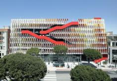 
                    
                        Santa Monica Public Parking Structure #6 | Behnisch Architekten & Studio Jantzen | Bustler
                    
                