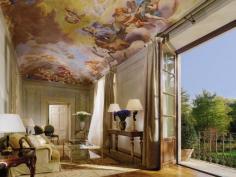 The Best Hotels in Italy: 10. Four Seasons Hotel Firenze ShareGrid View Readers' Rating: 88.756 One of the most beautiful properties in Italy—with two historic buildings linked by the largest private garden in Florence—comes with impeccable service, wonderful amenities including a spa and pool, and an atmosphere that feels like an oasis after the tourist mayhem of the city center.