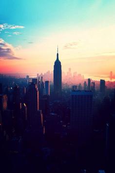 
                    
                        New York #EmpireStateBuilding #NewYork #EscapeTravel #America
                    
                