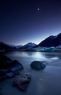 
                    
                        Mt Cook, South Island, New Zealand
                    
                