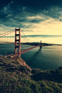 
                    
                        Golden Gate Bridge, SF
                    
                