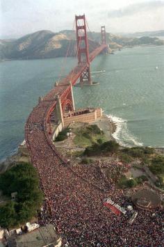 
                    
                        Party on the Golden Gate Bridge! San Francisco, California
                    
                