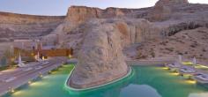 
                    
                        Amangiri - Southern Utah resort built into the desert. I want to spend a weekend in this pool.
                    
                