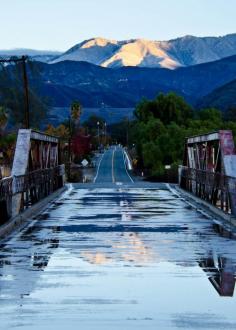 
                    
                        about-usa: “ Mill Creek Bridge - California - USA (von Slipshod Photog) ”
                    
                