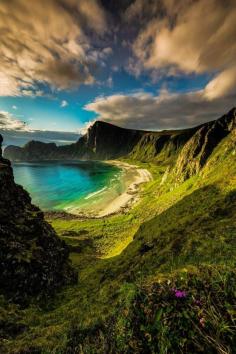 
                    
                        Beauty Of NatuRe: The hidden beach - Norway
                    
                