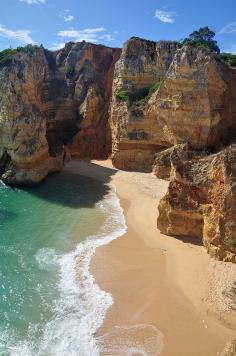 
                    
                        Praia de Dona Ana, Algarve Coast, Portugal
                    
                