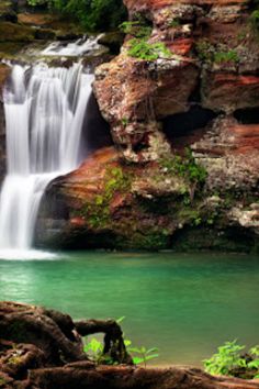 
                    
                        a lush and hidden waterfall gorge, Corkscrew Falls in Ohio
                    
                