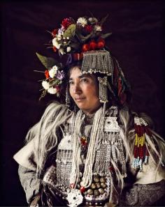 
                    
                        Drokpa woman from India, in Jimmy Nelson's photo series "Before they pass away"
                    
                
