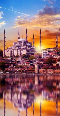 
                    
                        Amazing View of The Blue Mosque from Bosporus strait (Sultanahmet Camii), Istanbul, Turkey  |   Top 11 Reasons to Visit Istanbul
                    
                