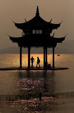 
                    
                        Xi Hu (West Lake) | China
                    
                