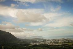 
                    
                        Visit Nu'uanu Pali on Oahu Island for a scenic Hawaiian view.
                    
                