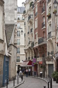 
                    
                        Rue Galande, Paris V
                    
                