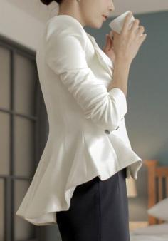 
                    
                        Double Lapel Fit-and-flare Blazer - White
                    
                