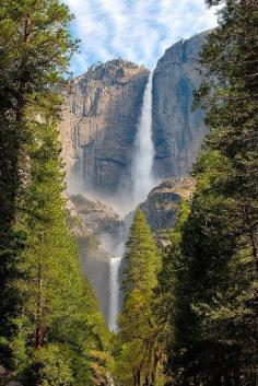 
                    
                        Already been here but it never gets old Absolutely gorgeous Upper and Lower Yosemite Falls, Yosemite National Park, California, United States.
                    
                