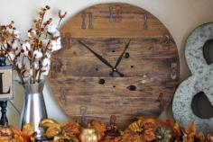 
                    
                        I LOVE this wood spool clock!  It's perfectly rustic and looks simple to make.
                    
                