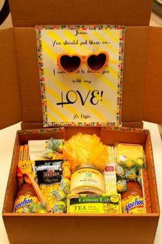 
                    
                        Fill a box with fun yellow gifts, and blind your friend with your love. hative.com/...
                    
                