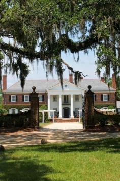 
                    
                        Learning about life on an antebellum plantation at Boone Hall in South Carolina.
                    
                