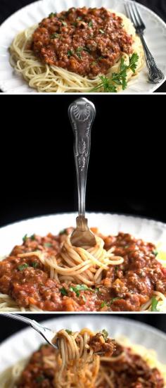 
                    
                        Quick & Easy Spaghetti Bolognese - Erren's Kitchen - This fast-track recipe is bursting with flavor and is ready to eat in just 30 minutes!
                    
                