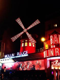 
                    
                        Paris, Montmartre, Moulin Rouge
                    
                