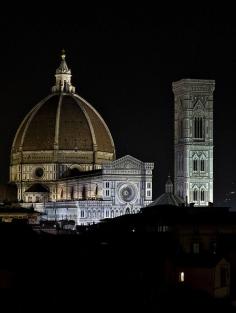 
                    
                        Duomo di notte - Cathedral at night | Florence
                    
                