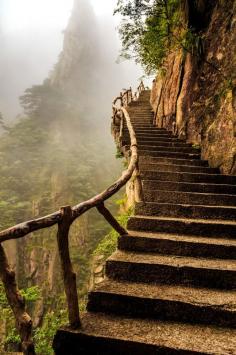 
                    
                        Travel Memory Stairs to heaven, Huangshan, China
                    
                