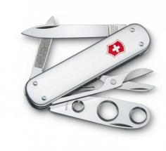 
                    
                        10 Perfect Father's Day Gifts // Swiss Army Knife Cigar Cutter //
                    
                