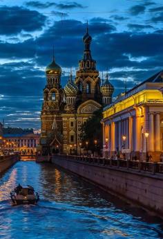 
                    
                        St Petersburg, The Church of the Savior on Spilled Blood.
                    
                