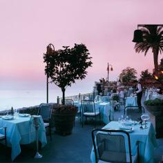 
                    
                        World’s Most Amazing Restaurants With a View  | Travel + Leisure
                    
                