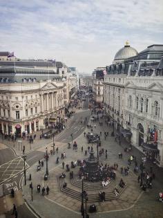 
                    
                        Piccadilly Circus, London, England
                    
                