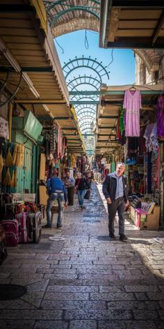 
                    
                        There is never a dull moment among the shops and markets in Jerusalem. There is always something to buy or gawk at :)
                    
                