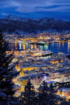 
                    
                        Blue hour in Bergen
                    
                