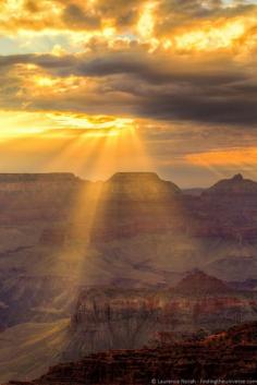 
                    
                        Grand Canyon sunrise - on my bucket list for the USA! You?
                    
                