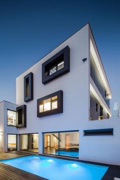 
                    
                        ML House "A private home in Portugal with a box body and box windows" | Paulo Salvaterra | Photo: João Morgado | Archinect
                    
                