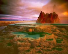 
                    
                        Bucket List No 1_ 10 Magical Travel Spots You Won't Believe Exist in the U.S.A._ 9 Fly Ranch Geyser,Nevada
                    
                