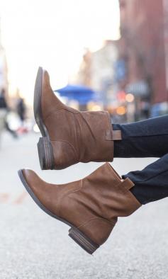 
                        
                            Versatile cognac leather short boots
                        
                    