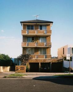 
                        
                            sarah pannell:  Bondi, Sydney #35mm
                        
                    