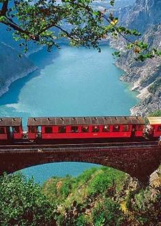 
                        
                            Mountain Railway in Grenoble, France
                        
                    