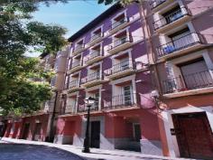 This apartment hotel enjoys an ideal location in the centre of Zaragoza, with restaurants and links to the public transport network just some 100 m away and around 200 m from Plaza de Espana and Paseo de la Independencia. The nearest shopping is about 300 m from the property, as is Plaza del Pilar, and it lies just 500 m from Zaragoza Cathedral. The nearest Tranvía de Zaragoza station is roughly 1km away, Delicias railway station is 1.5km and it is approximately 10km from Zaragoza Airport. The property comprises a total of 18 well-equipped apartments housed in a tastefully renovated old building with a modern facade. The new apartments offer spacious and comfortable rooms with a fully equipped kitchen and the complex features a range of facilities and services to make guests' stay a comfortable one. It provides ideal accommodation for couples, families and groups.