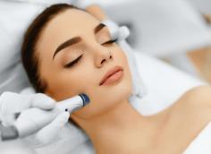 Get the best and effective skin treatments from Gargash Hospital. 