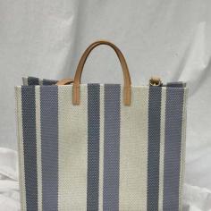 New Female Stripe Tote Bag

Color: Blue and white stripes, apricot and white stripes

Style: Casual

Material: Canvas

Closure Type: Zipper

Hardness: Soft

Bags Structure: Interior Zipper Pocket

Size:14.6 x 6.7 x 12.8 inches

BOSIDU® https://mybosidu.com/collections/women/products/2021-new-female-stripe-tote-bag