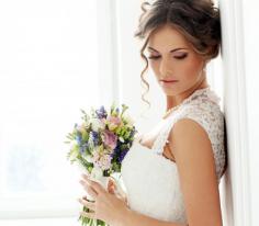 You can always achieve a romantic makeup look for your wedding while making a statement. Use thick long lashes with eyeliner with smoky dark tones for a more dramatic look. To make your eyes pop, use a pencil-liner in the waterline area. For small looking eyes, opt for eyeliner in liquid form with a tiny wing to help the eyes to look longer. Pick a nude shade of lip to keep with the dramatic motif, as a bold lip can be a little too dramatic.

We recommend checking out AleuCo makeup artists for a high-definition bridal makeup look.