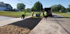 Stripe A Lot Asphalt Maintenance

Stripe A Lot, established in 1986, is the trusted local authority for asphalt maintenance, paving, and repair services in West Michigan. Our comprehensive offerings include asphalt seal coating, driveway repair, striping, and maintenance, ensuring lasting quality and safety for your property.

Address: 695 Lincoln Ave, Holland, MI 49423, USA
Phone: 616-772-2559
Website: https://stripealot.org