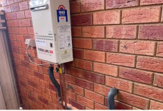 Plumbing emergencies rarely wait for business hours, so our Werribee plumbers stay on standby 24 hours a day. If a pipe bursts late at night, the hot water system fails just before work, or a toilet blocks up before guests arrive, our emergency team attends promptly, isolates the problem, and carries out practical repairs that protect your property from further damage.