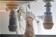 At Flow Plumbing Solutions, we take pride in our work and respect your space. Our ‘no mess, no fuss’ approach ensures we leave your property as clean as we found it. We prioritise professionalism in every job, maintaining a tidy work environment and minimising disruption to your daily routine. Unexpected costs can be frustrating. As such, we offer upfront pricing with no hidden fees. Before starting any work, we provide a clear and detailed quote so you know what to expect. With us, you’ll never have to worry about surprises when it comes to pricing.